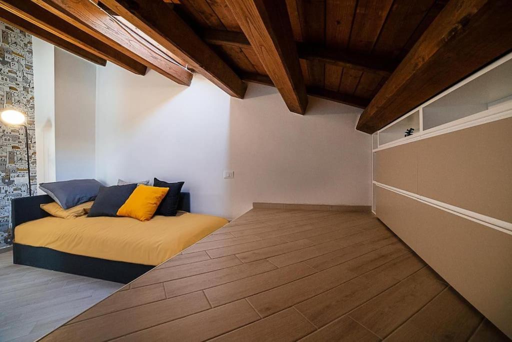 Appartamento Elegante E Moderno A 100 M Dal Duomo LʼAquila Exterior foto